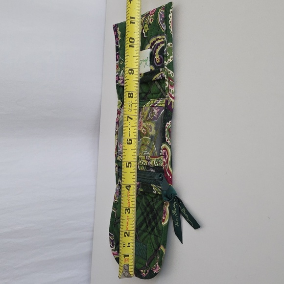 Vera Bradley Green & Pink Wallet. - Picture 9 of 11